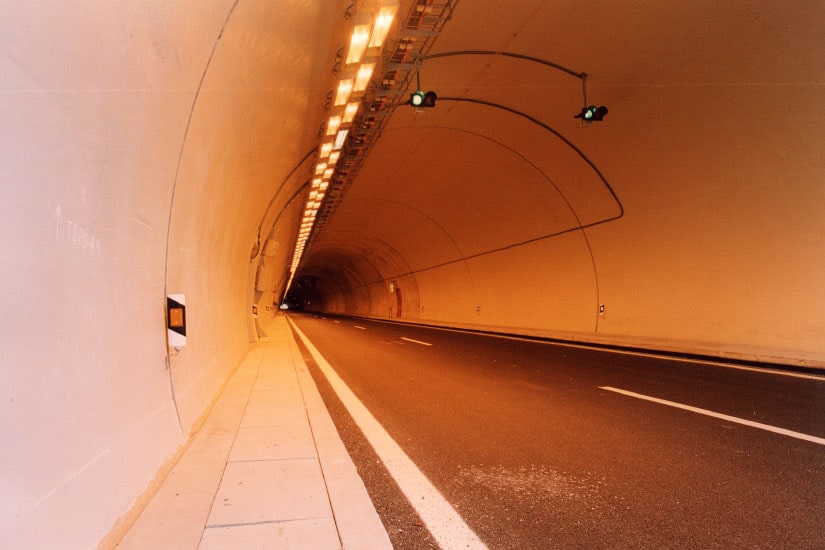 Túnel de carretera doble EN2, Castro d'Aire