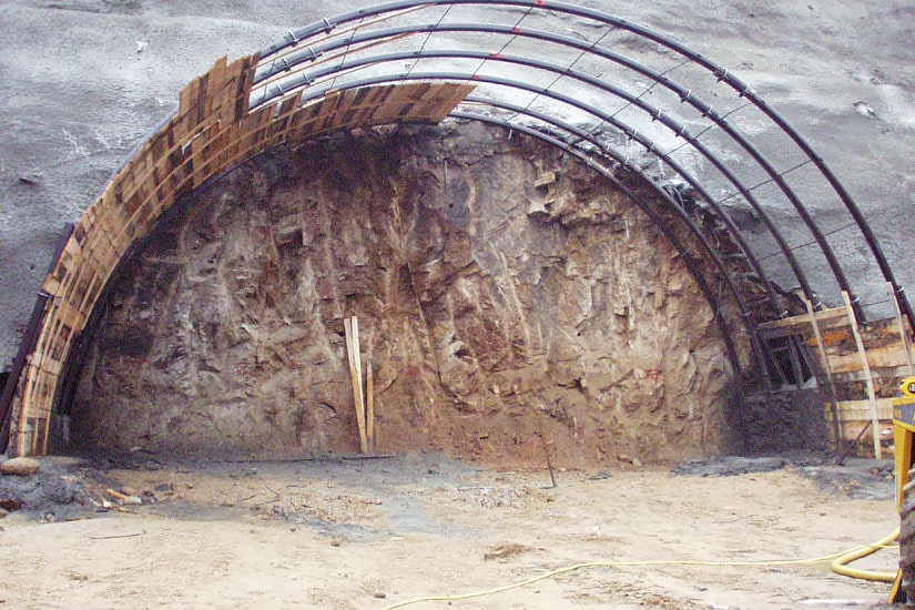 Ramela Tunnel, Guarda
