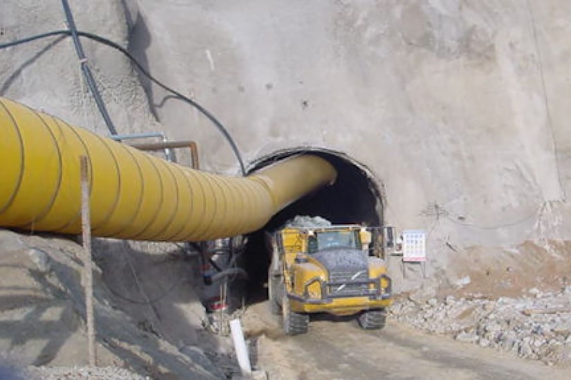 Construcción de la rampa de acceso y chimenea de ventilación de la Mina de Aguablanca