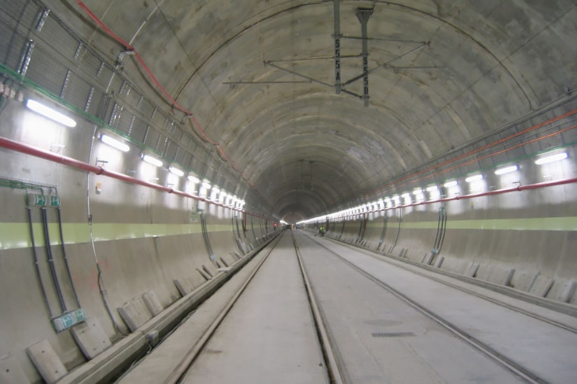 Automatic Structural Monitoring System at Rossio Tunnel, Lisboa